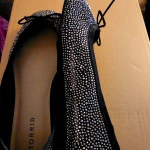 Torrid size 10 flats